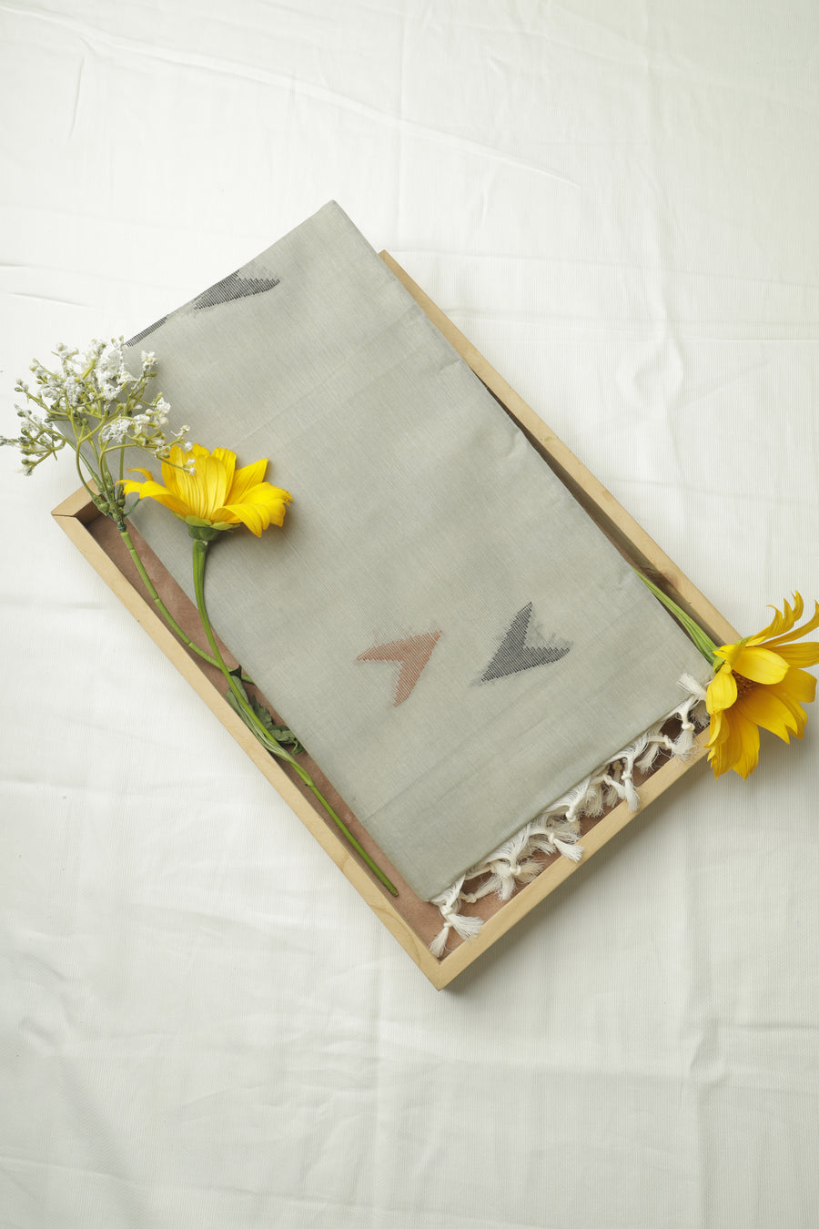Pista T Boti Cotton Loom Sari